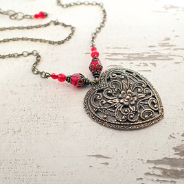 Romantic Victorian Filigree Heart Pendant Necklace